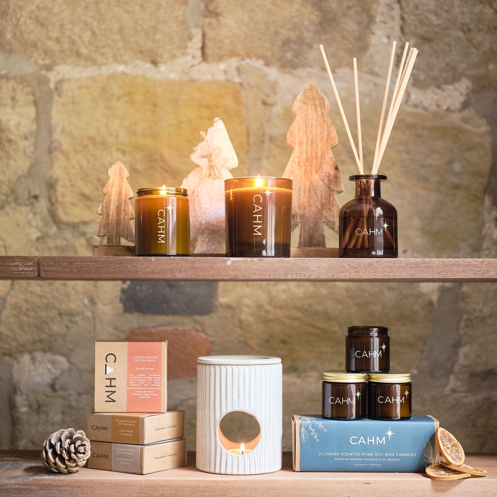 Christmas candles and Christmas reed diffusers from CAHM.